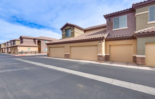 2 beds, 2 baths, $1,650, Unit UNIT 1051