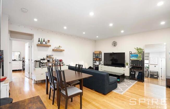 105 BENNETT AVE