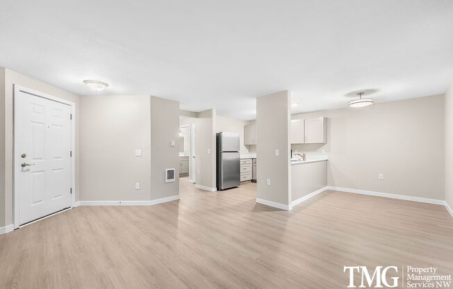 1 bed, 1 bath, 735 sqft, $1,565, Unit C36