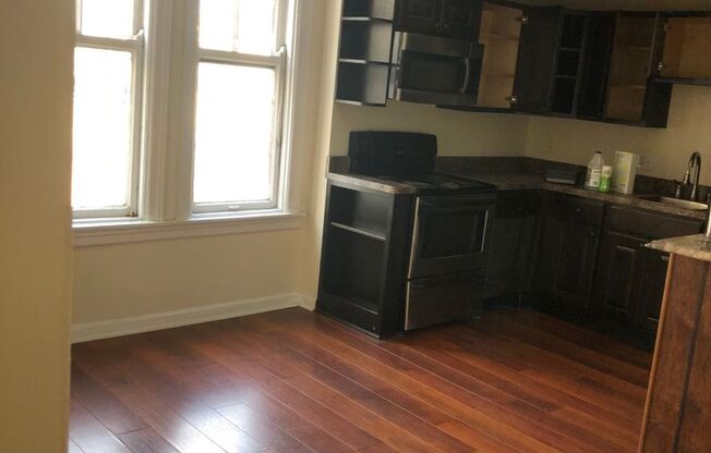 1 bed, 1 bath, 495 sqft, $1,000, Unit 303