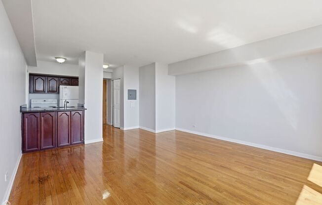 Studio, 1 bath, 650 sqft, $1,625, Unit 418-1206