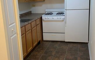 1 bed, 1 bath, 700 sqft, $1,575, Unit 421-#406