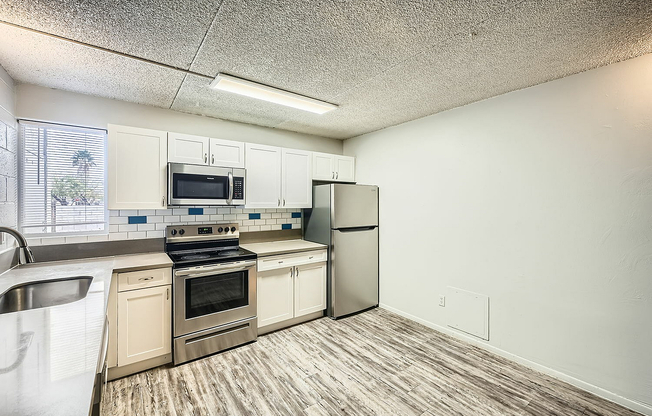 1920 N 1st Ave #105A - Web Quality - 005 - 07 Kitchen