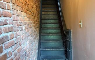 439 QUINCY ST