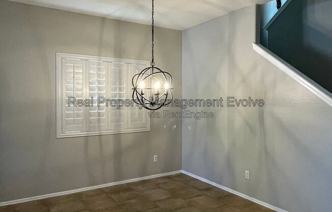 3632 W JACKSONVILLE DR