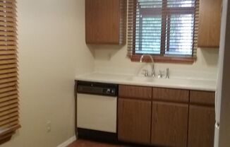 2 beds, 1 bath, $1,325