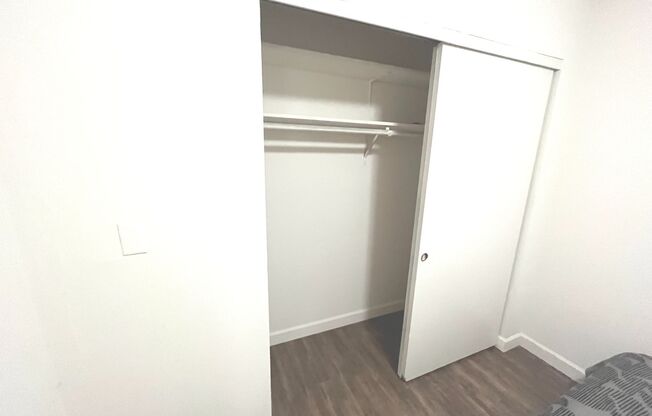 1 bed, 1 bath, $1,195, Unit 111