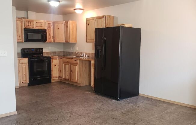 2 beds, 1 bath, 780 sqft, $1,195, Unit Unit A