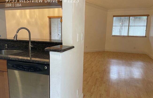 9755 Westview Dr