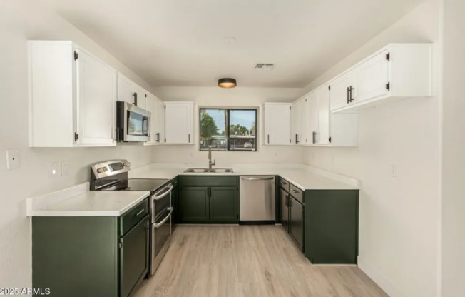 2949 E WIER