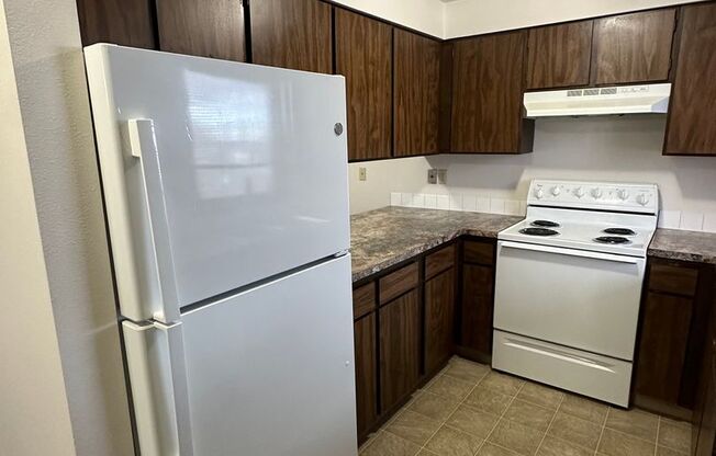 1 bed, 1 bath, 600 sqft, $995, Unit 11