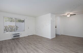*OPEN HOUSE: 9/6 9-10AM* Spacious 2 Bedroom w/ Parking and AC. A Must See!