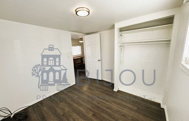 1 bed, 1 bath, $850, Unit 429 1/2