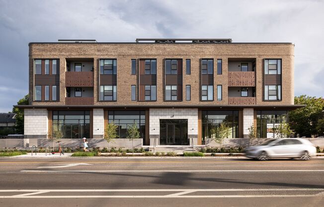 1 bed, 1 bath, 641 sqft, $2,560, Unit 306