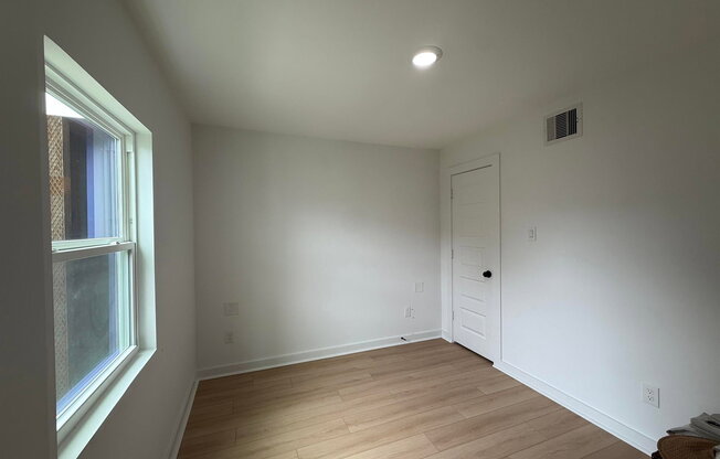 2 beds, 1 bath, 500 sqft, $1,245, Unit 1