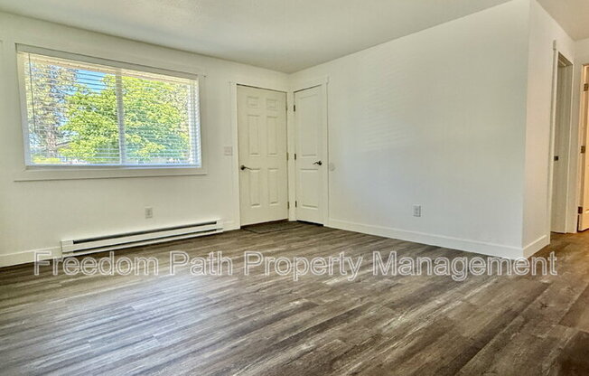 3104 N 19 ST