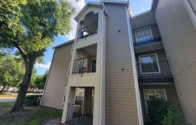 Charming 2nd Floor -  3/2 Condo in Walden Palms! *$1000 Off First Full Month Rent*