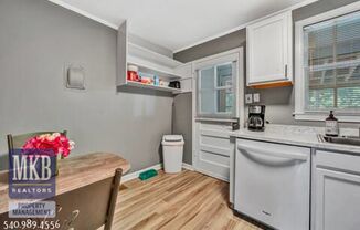 2 beds, 1 bath, $1,700