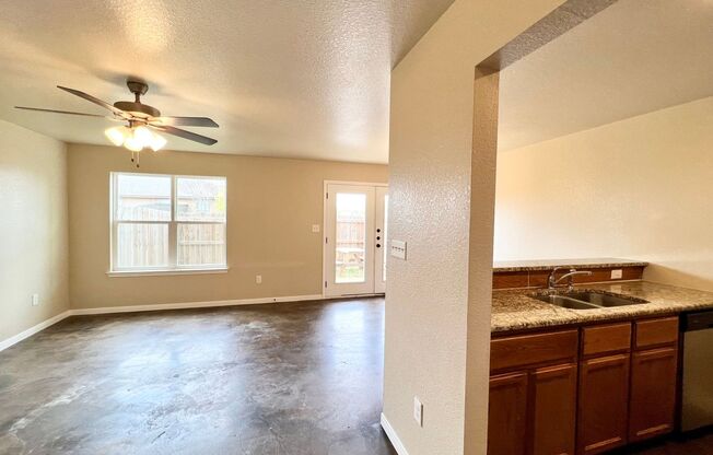 3 beds, 2.5 baths, 1,517 sqft, $1,695