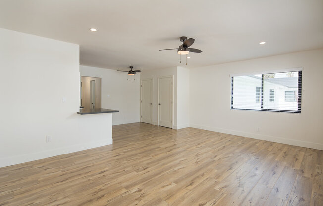 2 beds, 1.5 baths, 929 sqft, $2,775, Unit South Bay Apt TIC (Investors NP LLC/South Bay LLC)-00-20