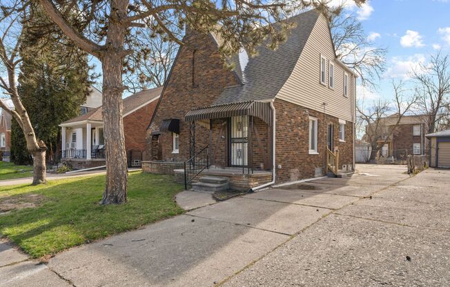 3 Bedroom, 1 Bathroom Home for Lease in Detroit!