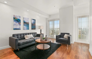 975 N Lincoln St # 9J-N