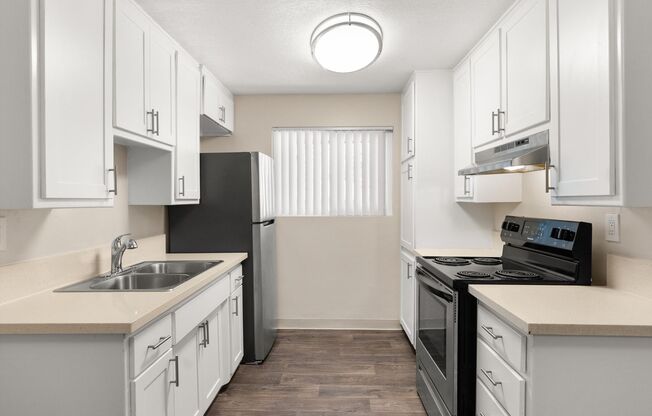 1 bed, 1 bath, 715 sqft, $1,750, Unit M