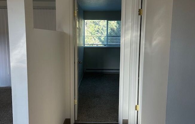 2 beds, 1 bath, 740 sqft, $1,550, Unit 335-133