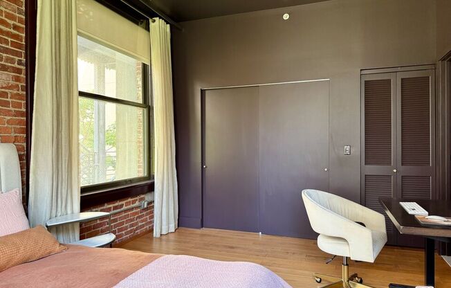 1 bed, 1 bath, 810 sqft, $2,500, Unit 301