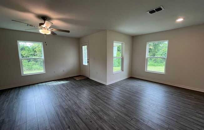 A stunning NEWLY BUILT HOME in Kissimmee, FL Move in Ready!