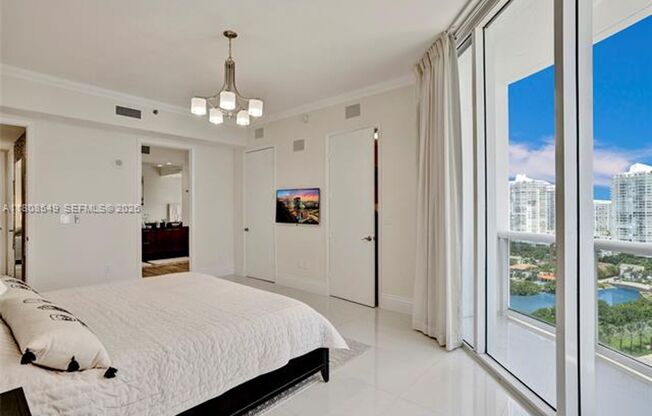 3 beds, 3.5 baths, $12,050, Unit # 1604