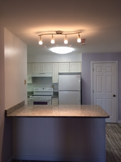 2 beds, 1 bath, 885 sqft, $1,995, Unit 304