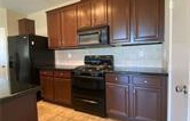 2 beds, 2 baths, $1,895, Unit 169