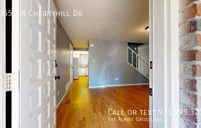 6065 SW CHERRYHILL DR