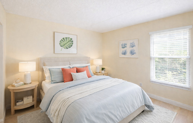 3 beds, 2 baths, 1,325 sqft, $1,799, Unit M202