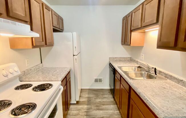 2 beds, 1 bath, 850 sqft, $1,345, Unit 907