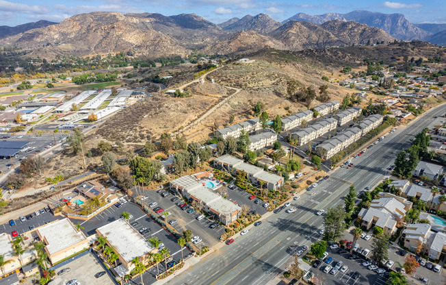 2 beds, 1 bath, 760 sqft, $1,995, Unit 01