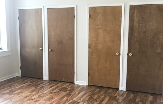 Studio, 1 bath, 450 sqft, $740, Unit 201