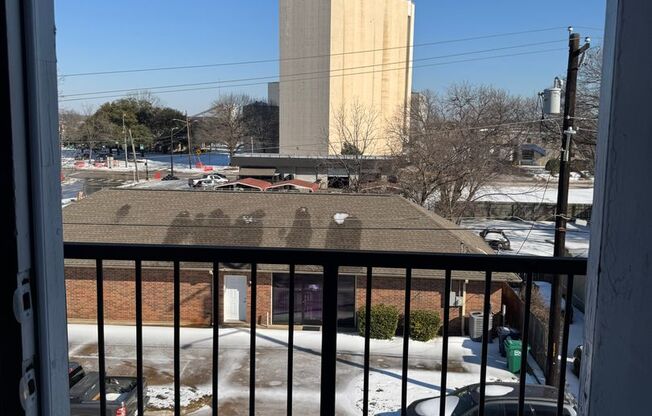 2 beds, 2 baths, 947 sqft, $1,399, Unit 3A-1305