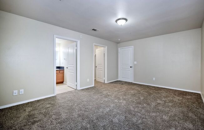 4 beds, 3.5 baths, 2,800 sqft, $4,695, Unit 210