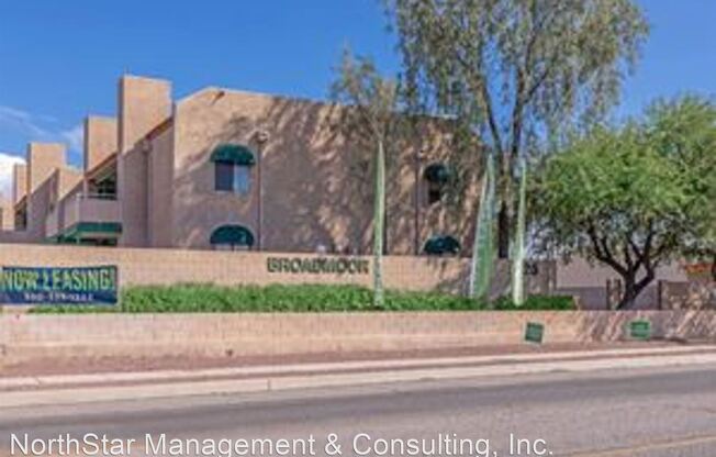 725 S TUCSON BLVD