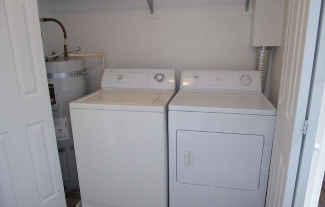 1 bed, 1 bath, 566 sqft, $1,277, Unit 137-316