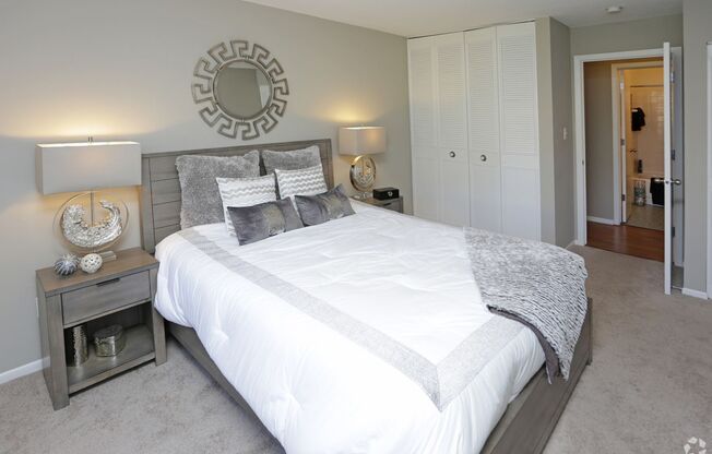 1 bed, 1 bath, 701 sqft, $1,239, Unit 2-301