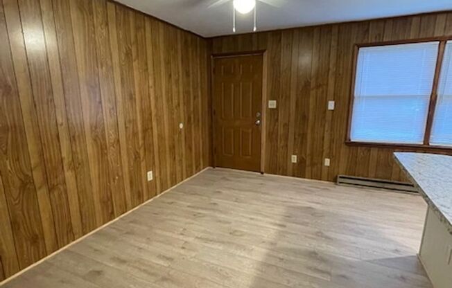 Newly renovated adorable 1 bedroom 1 bath apartment . Located in Dallas