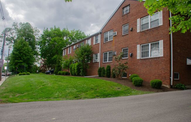 Suburban Square Apartments