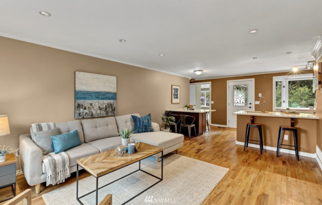 16721 NE 9 ST