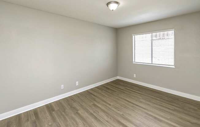 Beautiful newly-renovated one, two and three bedroom apartment townhomes with high-end finishes at Highpoint Apartments in Omaha, NE
