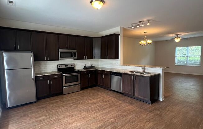 3 beds, 2.5 baths, 1,636 sqft, $1,850, Unit Unit F