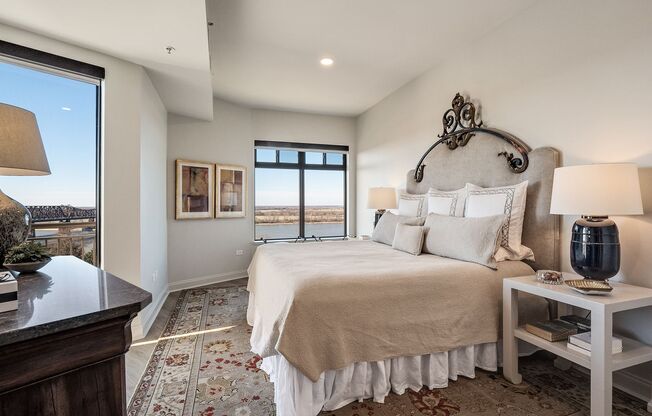 3 beds, 3.5 baths, $10,000, Unit Units 1005-1006