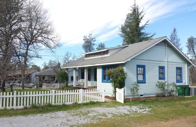 Country Charm Just Minutes From Town!